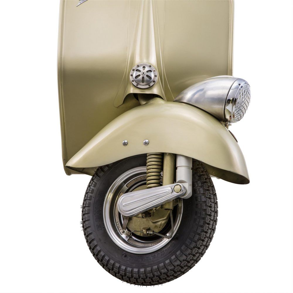 Iskunvaimennin etu Vespa 125 / Super / Rally <a href="https://staging.italialaiset.fi/wp-content/uploads/2019/03/image-3.png"><img class="alignright size-full wp-image-17588" src="https://staging.italialaiset.fi/wp-content/uploads/2019/03/image-3.png" alt="" width="70" height="23" /></a>SIP Performance iskunvaimennin Vespaan, sopii malleihin Vespa 125 V30-33 / VM / VN / ACMA /Hoffmann C / VNA-TS / 150 VL / VB1 / VD / VGLA / B / VGL / GS / VBA-Super / Rally /P150S. <ul> <li>runko CNC työstettyä alumiinia</li> <li>väri: anodisoitu matta hopea</li> <li>jäykkyys: 60 PSI</li> <li>pituus:175/210mm</li> </ul> Iskunvaimennin etu Vespa 125 / Super / Rally - Image 8