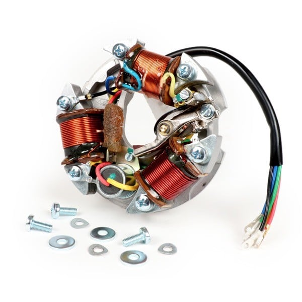 Staattori täydellinen 6V, 3 kelainen, Vespa 50 ja Primavera Staattori täydellinen, sopii malleihin Vespa V50 - 50R (V5A1T), 50 Revival (V5R1T), 50S (V5SA1T), 50 Special (V5A2T, V5B1T, V5B3T), 50 Special Elestart (V5B2T, V5A3T, V5B4T), 50SR/Sprinter <a href="https://www.scooter-center.com/en/vespa-piaggio-vespa-50-sr-v5ss2t-1975-veh1843">(V5SS2T, 1975-)</a>, Vespa 125 (VMA1T) ja Primavera 125 (VMA2T). Staattori täydellinen 6V, 3 kelainen, Vespa 50 ja Primavera