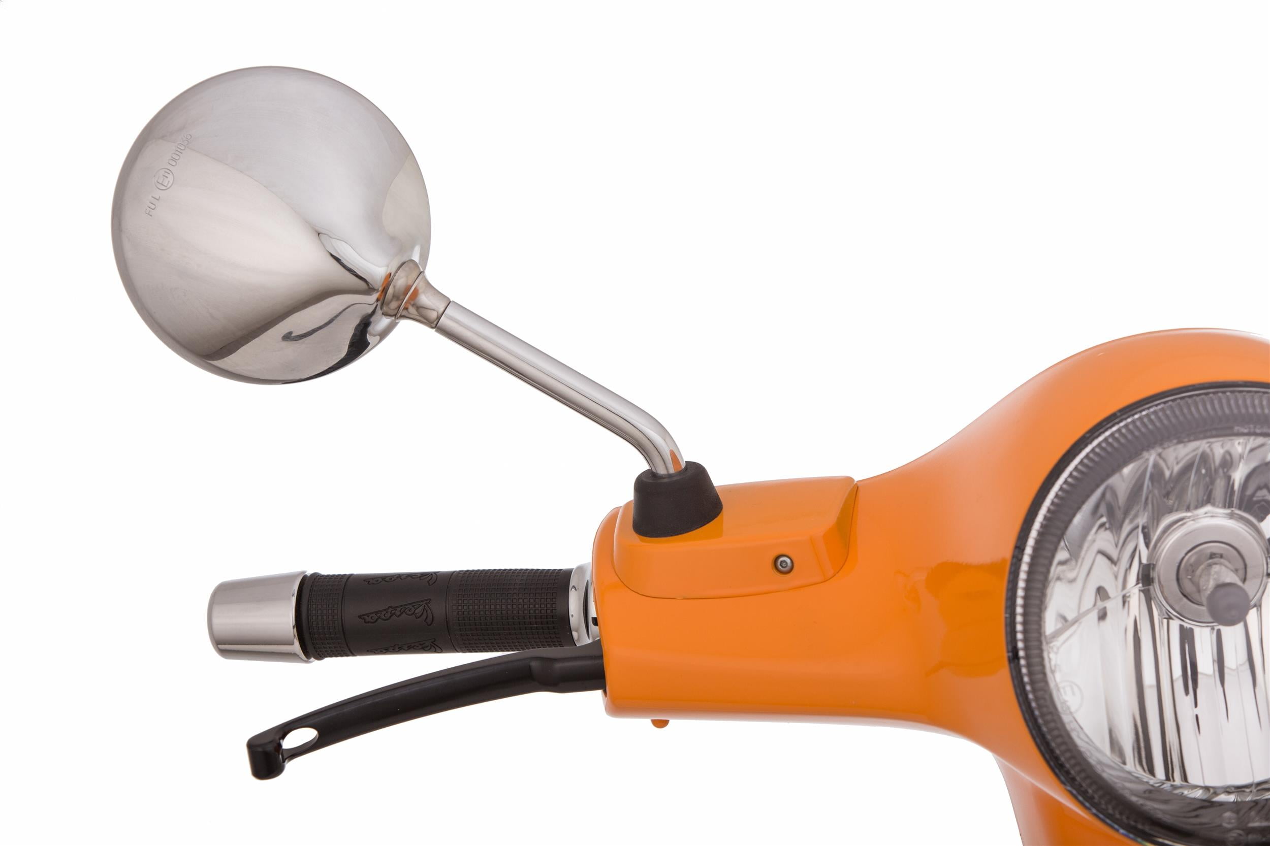 Peili pyöreä, SIP Shorty, vasen/oikea, kromattu <a href="https://staging.italialaiset.fi/wp-content/uploads/2019/03/image-5.png"><img class="alignright size-full wp-image-17593" src="https://staging.italialaiset.fi/wp-content/uploads/2019/03/image-5.png" alt="SIP Style" width="70" height="24" /></a>SIPin lyhytvartinen kromattu peili, joka sopii sekä oikealle että vasemmalle puolella. Halkaisija 110mm, varren pituus 110m, kierre varressa M8. E-hyväksytty. Sopii Vespa GTS, katso tarkempi sopivuus alareunan taulukosta. Peili pyöreä, SIP Shorty, vasen/oikea, kromattu
