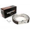 Jarrukengät eteen, Ø=150x25mm, Vespa Rally180, Rally200 (e), Sprint (e), TS (e), GT125 (e), GTR125 (e), GL150 (e), SS180 (e), GS160 (e) ja GS150 / GS3 (e/t) <img class="alignright size-full wp-image-23996" src="https://staging.italialaiset.fi/wp-content/uploads/2020/02/image-9.png" alt="" width="140" height="40" />Jarrukengät eteen tai taakse, Ø=150x25mm, Vespa Rally180 (VSD1T), Rally200 (VSE1T) (eteen), Sprint (eteen), TS (eteen), GT125 (VNL2T) (eteen), GTR125 (VNL2T) (eteen), GL150 (VLA1T) (eteen), SS180 (eteen), GS160 (eteen), GS150 / GS3 (VS1T-VS4T) (eteen/taakse) ja VS5T (eteen). Jarruhihnat saksalaisen Beralin valmistamat. Jarrukengät eteen, Ø=150x25mm, Vespa Rally180, Rally200 (e), Sprint (e), TS (e), GT125 (e), GTR125 (e), GL150 (e), SS180 (e), GS160 (e) ja GS150 / GS3 (e/t)