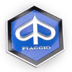 Piaggio Hexagon merkki, muovia
