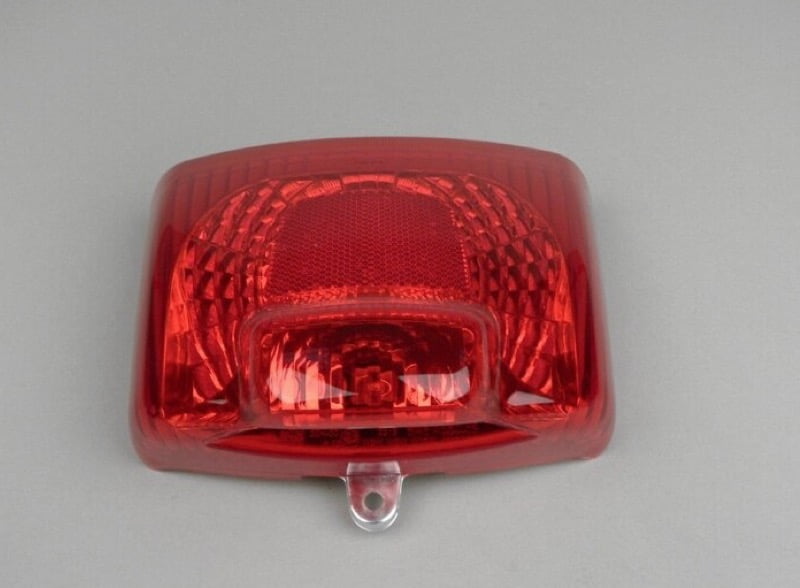 Takavalo Piaggio, Vespa GTS 125-300, GTV (-2014) <img class="alignright size-full wp-image-25653" src="https://staging.italialaiset.fi/wp-content/uploads/2020/05/image-5.png" alt="" width="145" height="45" />Takavalo Piaggio, Vespa GTS 125-300, GTV (-2014). Alkuperäinen Piaggio varaosa. Tuotetta valmistetaan Piaggion tehtailla Euroopassa ja Aasiassa, joten tuote voi poiketa hieman kuvasta. Takavalo Piaggio, Vespa GTS 125-300, GTV (-2014)