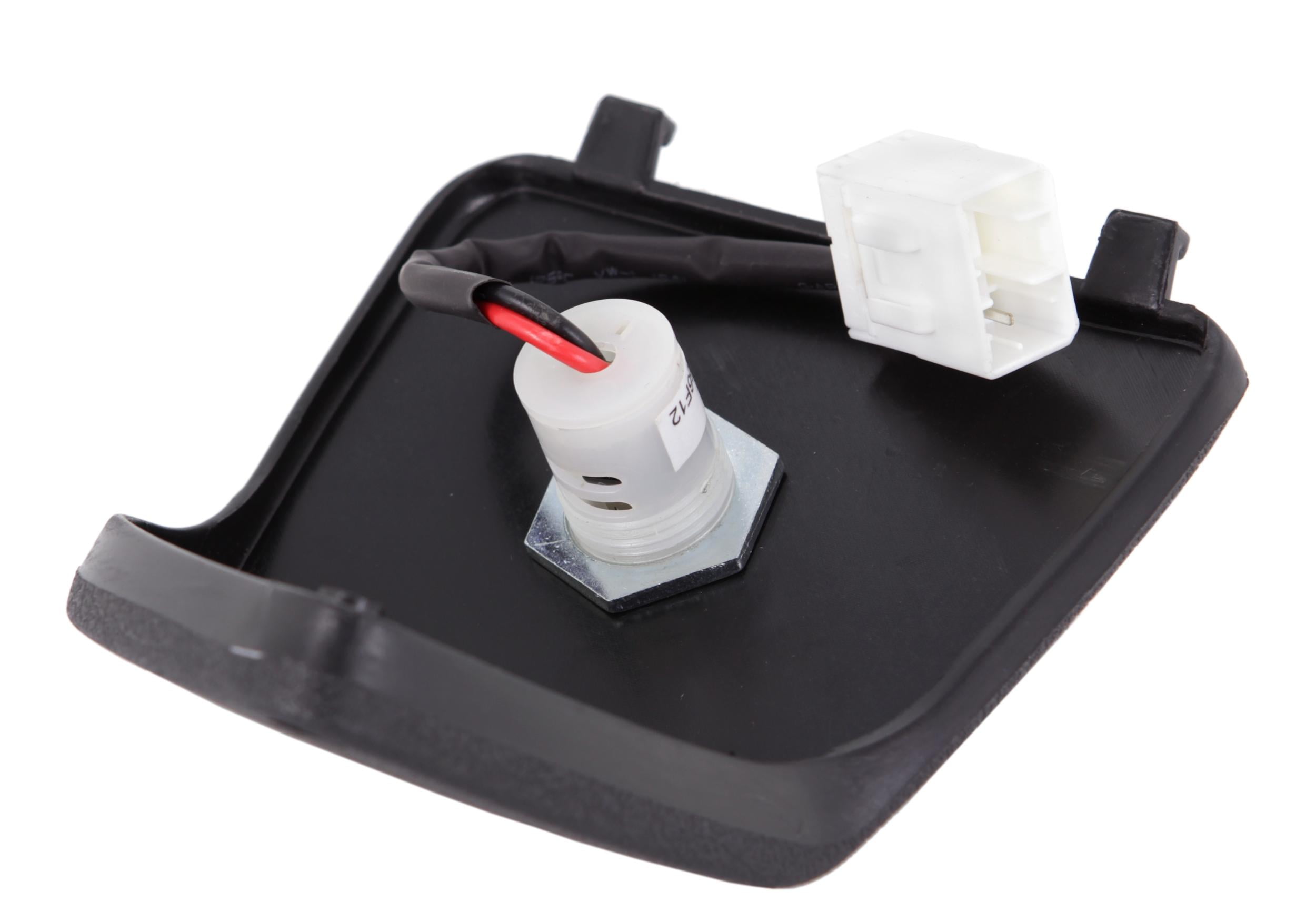 USB-lataus hansikalokeron peitelevyyn, Vespa GTS, GTV ja GT USB-lataus hansikalokeron peitelevyyn; Vespa GTS, GTV ja GT. Hansikaslokeron peitelevy vasemmalle puolelle, jossa valmiiksi asennettu USB-pistoke kahdella liittemellä. Valmiit liitokset johtosarjaan. https://youtu.be/gjeqOM1og7I USB-lataus hansikalokeron peitelevyyn; Vespa GTS, GTV ja GT