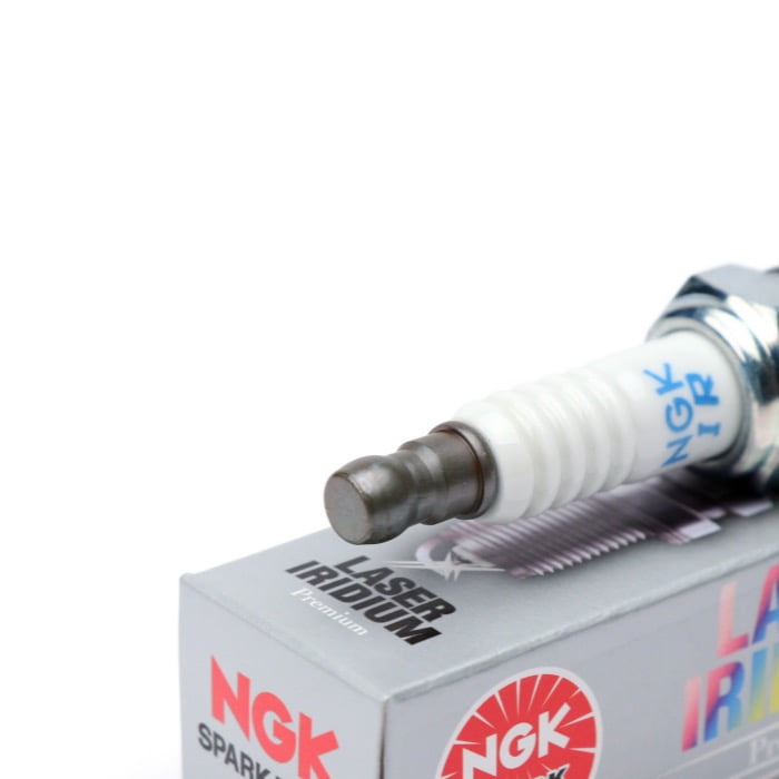 Sytytystulppa NGK MR Laser Iridium Premium MR7BI-8, Vespa GTS HPE ja MP3 HPE <img class="alignright size-full wp-image-27822" src="https://staging.italialaiset.fi/wp-content/uploads/2020/09/NGK_c1.png" alt="" width="67" height="65" />Huippulaadukas Iridium sytytystulppa NGK MR Laser Iridium Premium MR7BI-8, sopii Vespoihin GTS300 HPE ja MP3 300/500 HPE. Katso tarkempi sopivuus alla olevasta taulukosta. Sytytystulppa NGK MR Laser Iridium Premium MR7BI-8, Vespa GTS HPE ja MP3 HPE