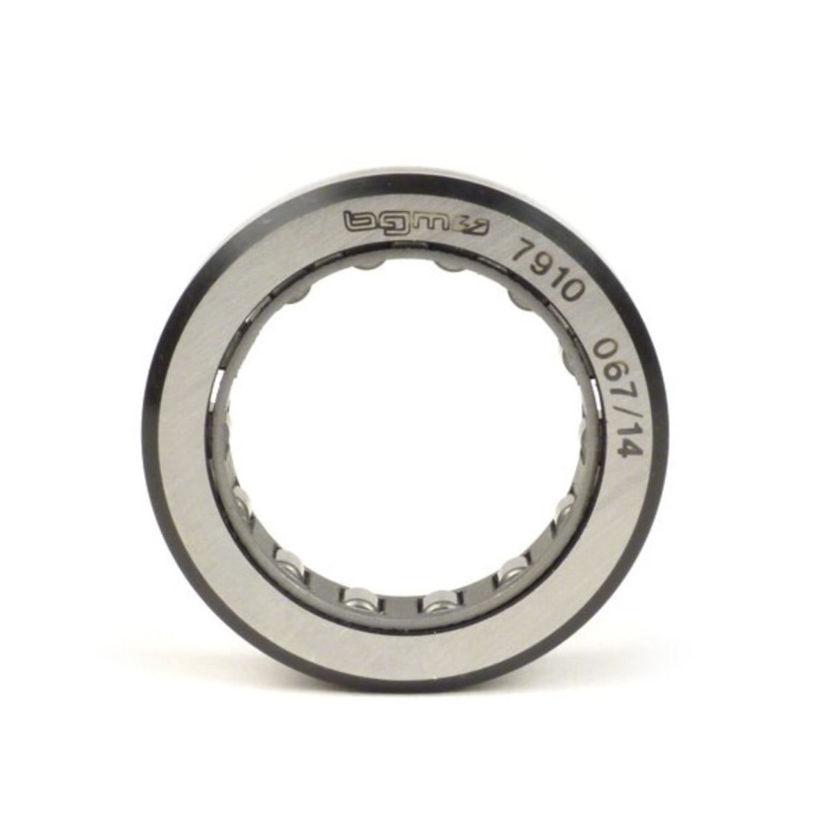 Rullalaakeri 28x42x8mm vaihteistoon BGM Pro, Vespa VNA, VNB, VNC, VBA, VBB ja VLA1T Rullalaakeri 28x42x8mm vaihteistoon BGM Pro, Vespa malleihin VNA, VNB, Super (VNC 024899 asti, VBC 70199 asti), GT125 (60899 asti), VBA, VBB, GL150 (VLA1T) ja Sprint150 (73899 asti). Kolmiosainen BGM-tarkkuusrullalaakeri pääakselin Vespa VNA, VNB, VBB, Super, Sprint, GT ja GTR malleissa, vaihteen valitsimen puolelle. BGM-laakerit valmistaa tunnettu italialainen yritys, ja niissä on suljettu laakerihäkki. Rullalaakeri 28x42x8mm vaihteistoon BGM Pro, Vespa VNA, VNB, VNC, VBA, VBB ja VLA1T
