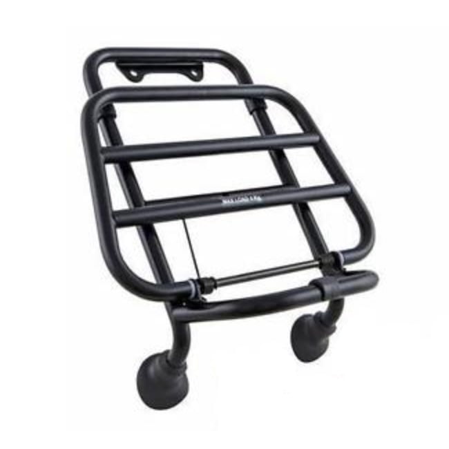 Etuteline matta musta Piaggio, Vespa GTS, GTV ja GT <a href="https://staging.italialaiset.fi/wp-content/uploads/2019/08/image-14.png"><img class="alignright size-full wp-image-15883" src="https://staging.italialaiset.fi/wp-content/uploads/2019/08/image-14.png" alt="Piaggio logo" width="145" height="45" /></a>Etuteline matta musta Piaggio, Vespa GTS, GTV ja GT malleihin (ei HPE). Alkuperäinen Piaggio lisävaruste. Katso sopivuus alareunan taulukosta. Etuteline matta musta Piaggio, Vespa GTS, GTV ja GT