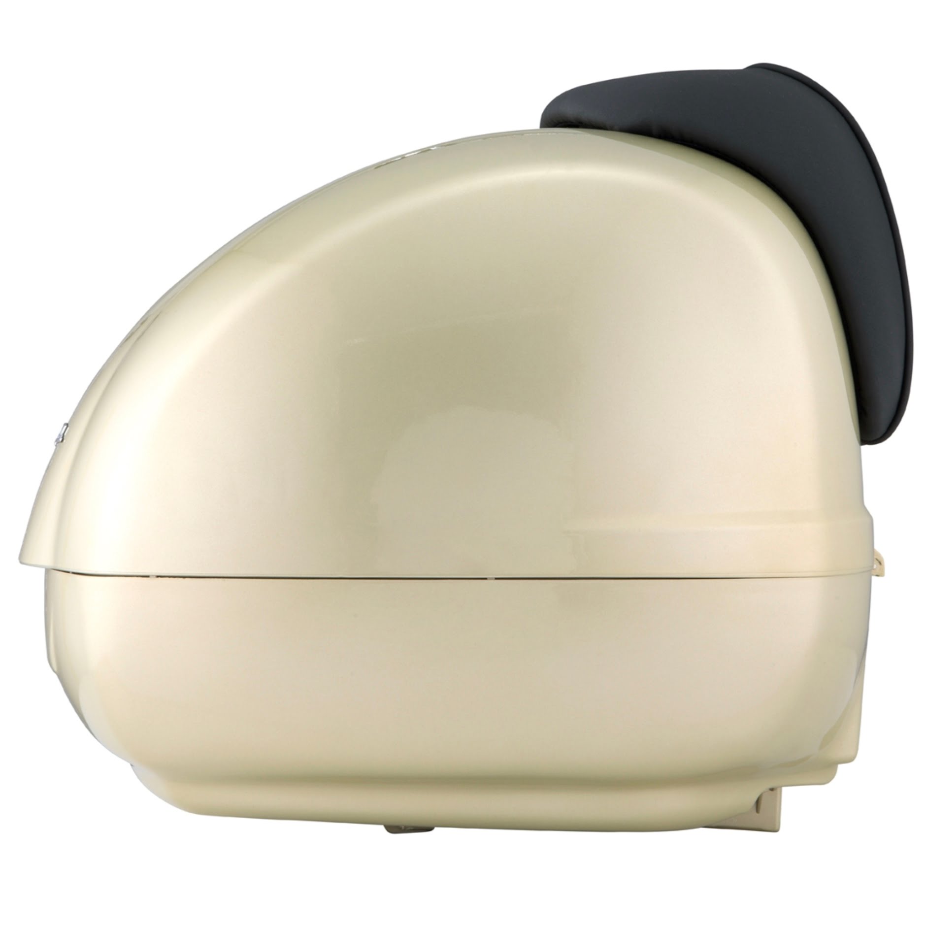 Takaboxi PIAGGIO Vespa 75 Years (Zolfo Y01), Vespa GTS HPE (2019->) Takaboxi PIAGGIO Vespa 75 Years, Vespa GTS HPE 125/300 (2019->) malleihin. Alkuperäinen Piaggio lisävaruste. <ul> <li>tilavuus 36 litraa</li> <li>väri Zolfo Y01</li> <li>musta selkänoja, mustalla terenauhalla</li> <li>mukana kiinnitystarvikkeet ja kahvapainot</li> </ul> Takaboxi PIAGGIO Vespa 75 Years (Zolfo Y01), Vespa GTS HPE (2019->)