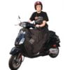 Tuuli/talvisuoja jaloille Termoscud Tucano Urbano, Vespa LX, LXV ja S Tuuli/talvisuoja jaloille Termoscud Tucano Urbano, Vespa LX, LXV ja S (50-150cc) malleille. <ul> <li>musta</li> </ul> Tuuli/talvisuoja jaloille Termoscud Tucano Urbano, Vespa LX, LXV ja S