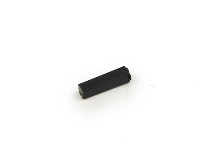 Adapteri nopeusmittarin vaijeriin 1,9 mm / 2,6 mm Adapteri nopeusmittarin vaijeriin 1,9 mm / 2,6 mm. Tällä adapterilla saat 1,8 mm nopeusmittarin vaijerin sopimaan mittariin, jossa 2,7 mm kiinnitys vaijerille. Adapterin pituus 11,2 mm. Adapteri nopeusmittarin vaijeriin 1,9 mm / 2,6 mm