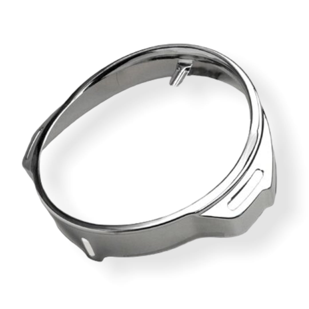Ajovalon kehys kromattu, Vespa P vanhemmat Ajovalon kehys kromattu, Vespa P vanhat mallit. Halkaisija valon linssi 146mm ja asennuskehän halkaisija 160 mm. <ul> <li>metallia</li> <li>kromattu</li> </ul> Tarkista sopivuus alta valmistenumeron alkuosalla. Ajovalon kehys kromattu, Vespa P
